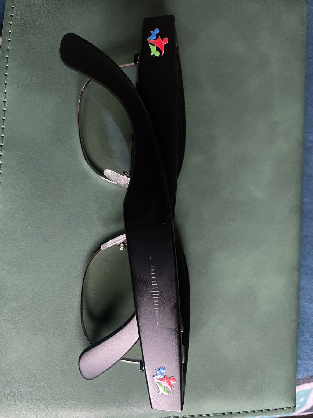 Smart glasses