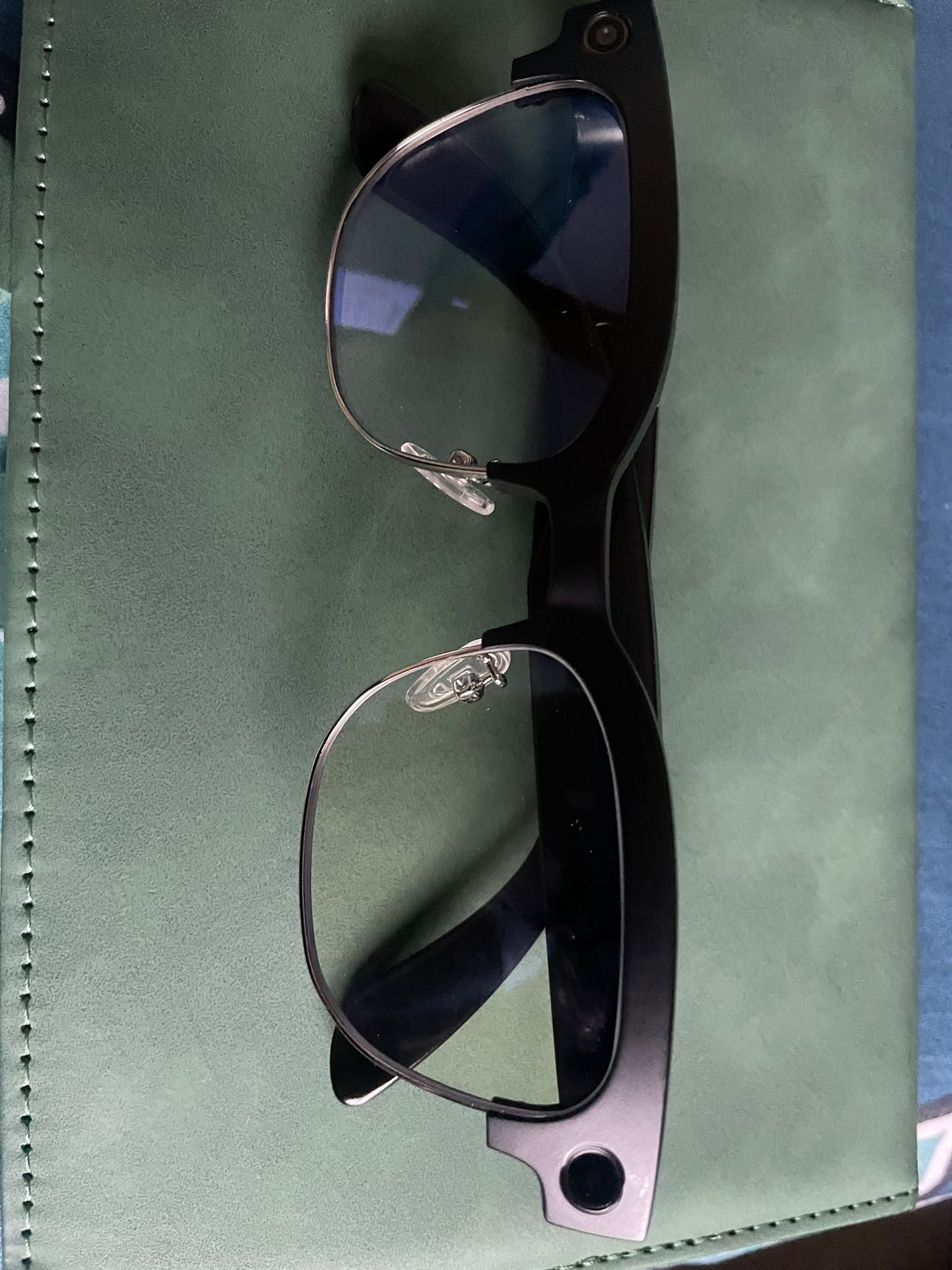 Smart glasses